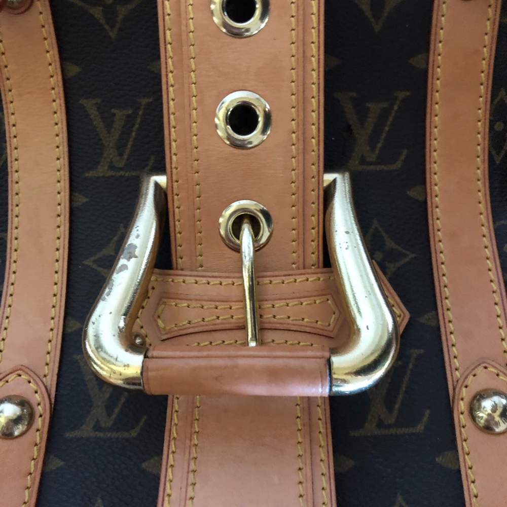 Authentic Louis Vuitton Theta handbag - Picture 2 of 7